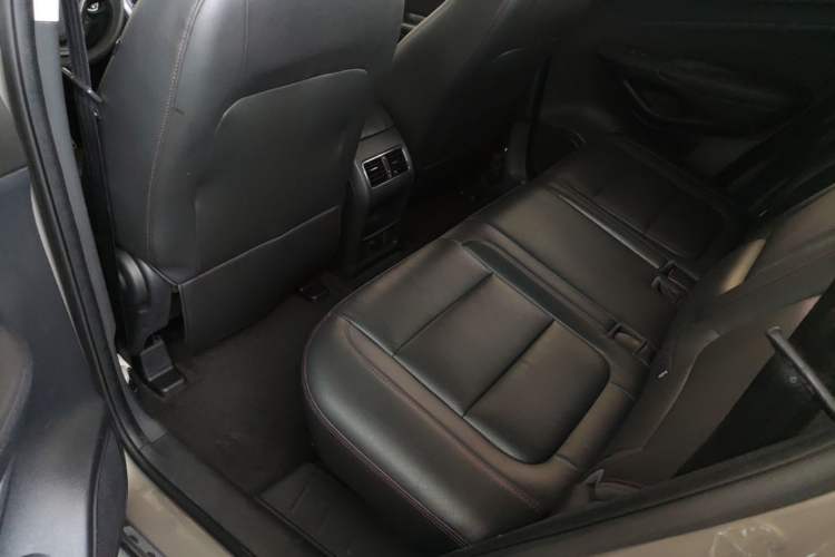 Used CHANGAN CS75 2014 1.8T Automatic Elite Model China IV Standard Left Rear Seat