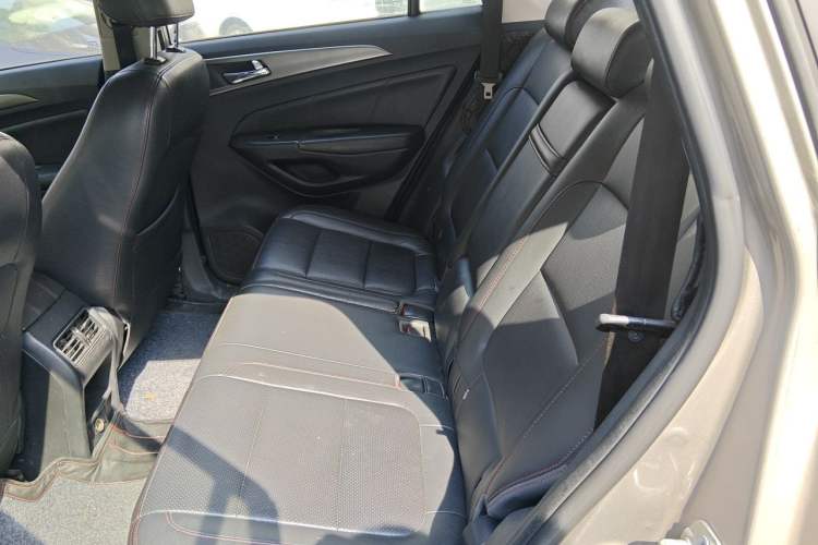 Used CHANGAN CS75 2014 1.8T Automatic Prestige Model China V Standard Left Rear Seat