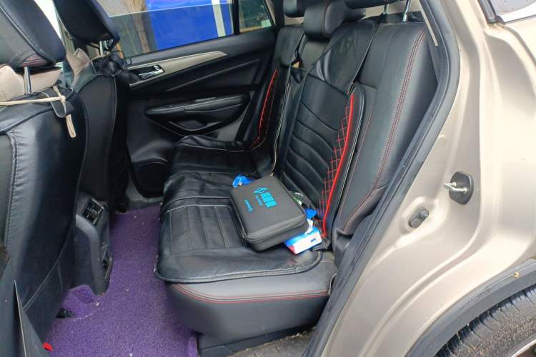 Used CHANGAN CS75 2014 1.8T Automatic Elite Version China V Standard Left Rear Seat
