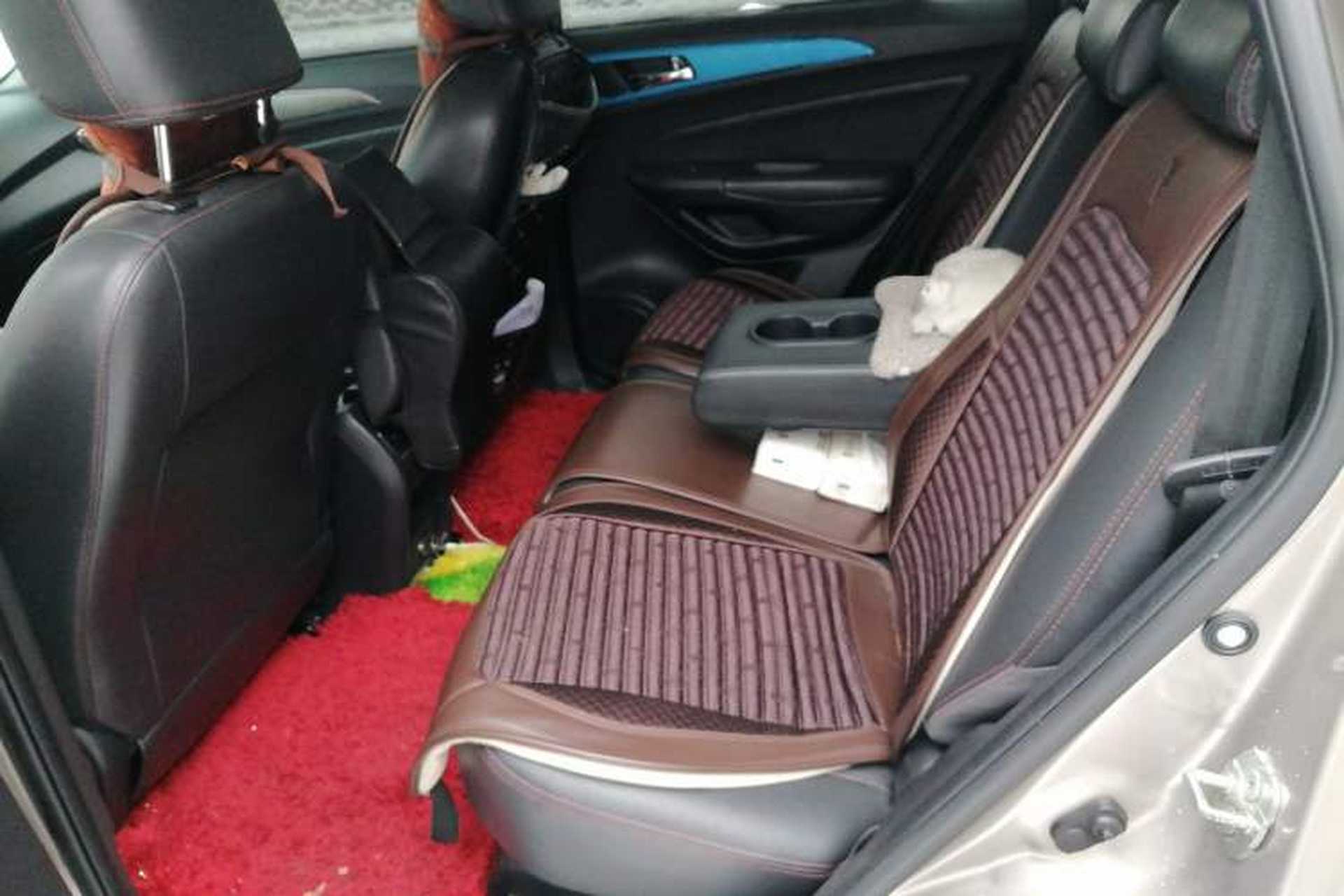 Used CHANGAN CS75 2014 1.8T Automatic Elite Version China V Standard Left Rear Seat
