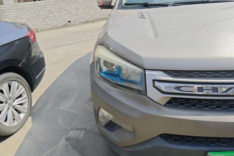 Used CHANGAN CS75 2014 1.8T Automatic Prestige Model China V Standard Right Front Headlight
