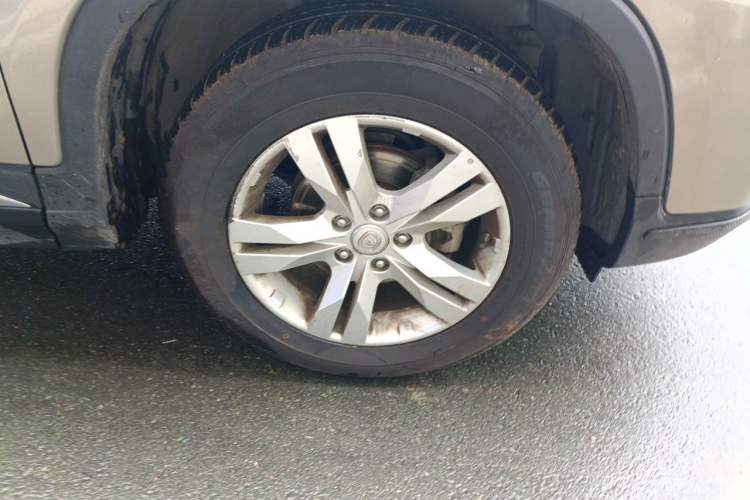 Used CHANGAN CS75 2014 1.8T Automatic Elite Version China V Standard Right Front Wheel Hub
