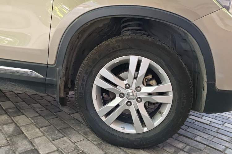 Used CHANGAN CS75 2014 1.8T Automatic Elite Model China IV Standard Right Front Wheel Hub