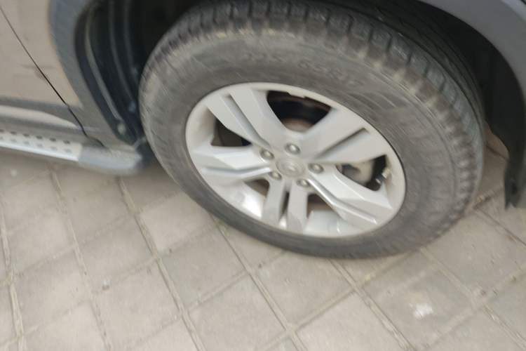 Used CHANGAN CS75 2014 2.0L Manual Luxury Version China IV Standard Right Front Wheel Hub