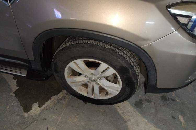 Used CHANGAN CS75 2014 2.0L Manual Luxury Version China IV Standard Right Front Wheel Hub