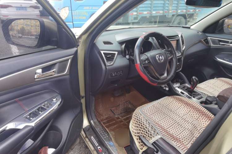 Used CHANGAN CS75 2014 1.8T Automatic Elite Model China IV Standard Driver Seat