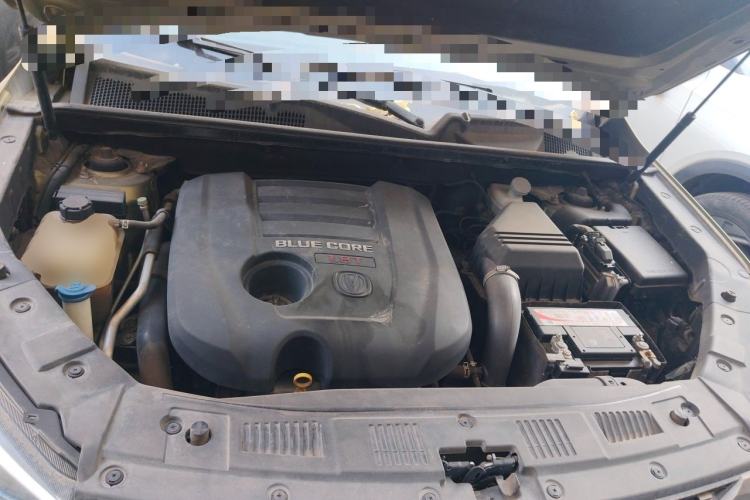 Used CHANGAN CS75 2014 1.8T Automatic Elite Model China IV Standard Engine Bay