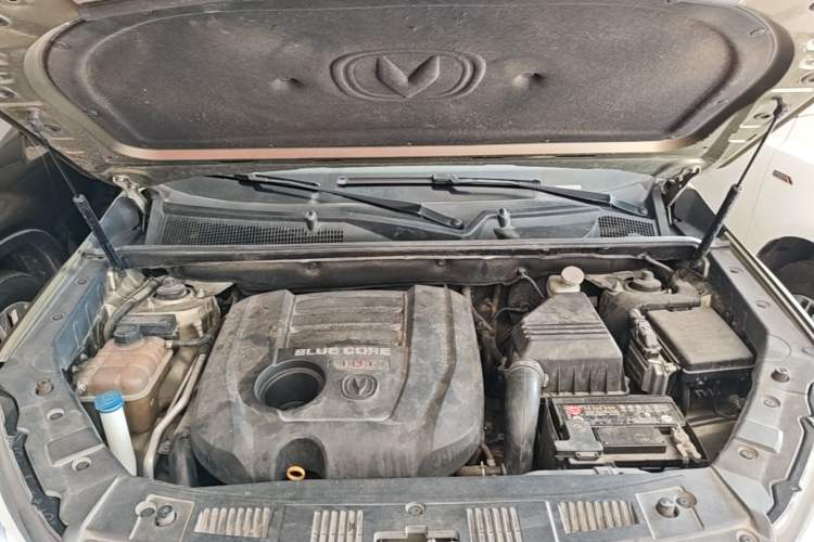 Used CHANGAN CS75 2014 1.8T Automatic Elite Model China IV Standard Engine Bay