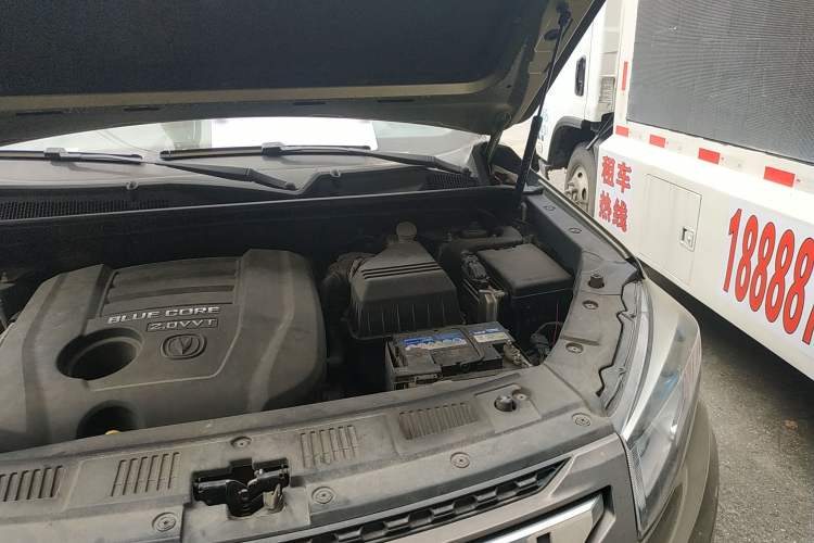 Used CHANGAN CS75 2014 2.0L Manual Luxury Version China IV Standard Engine Bay Left