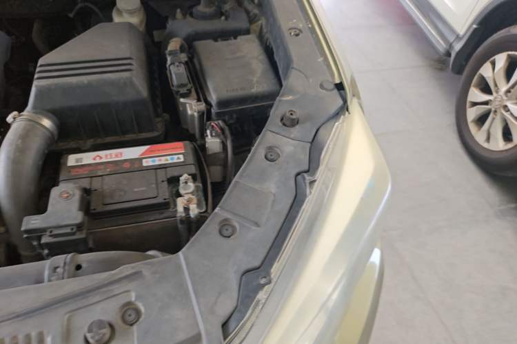 Used CHANGAN CS75 2014 1.8T Automatic Elite Version China V Standard Engine Bay Left