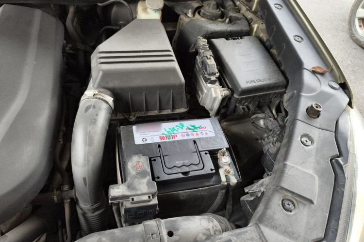 Used CHANGAN CS75 2014 1.8T Automatic Elite Version China V Standard Engine Bay Left