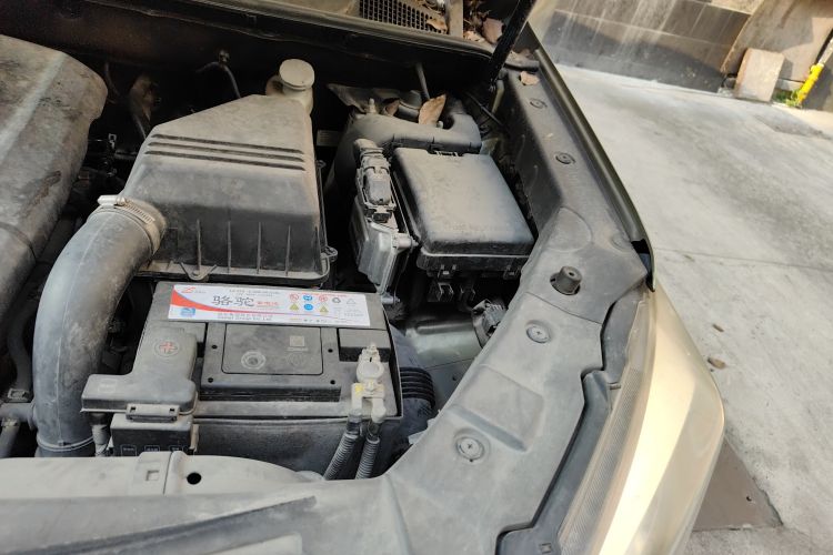 Used CHANGAN CS75 2014 1.8T Automatic Elite Model China IV Standard Engine Bay Left