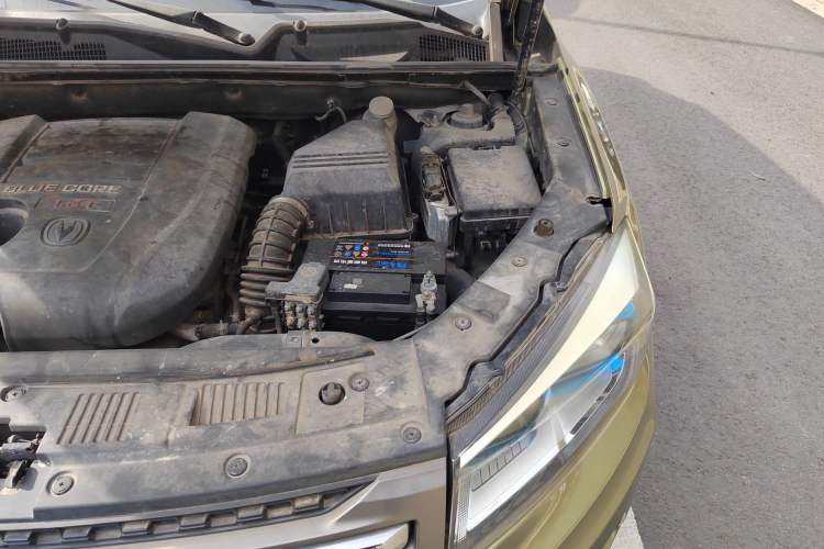 Used CHANGAN CS75 2014 1.8T Automatic Elite Model China IV Standard Engine Bay Left
