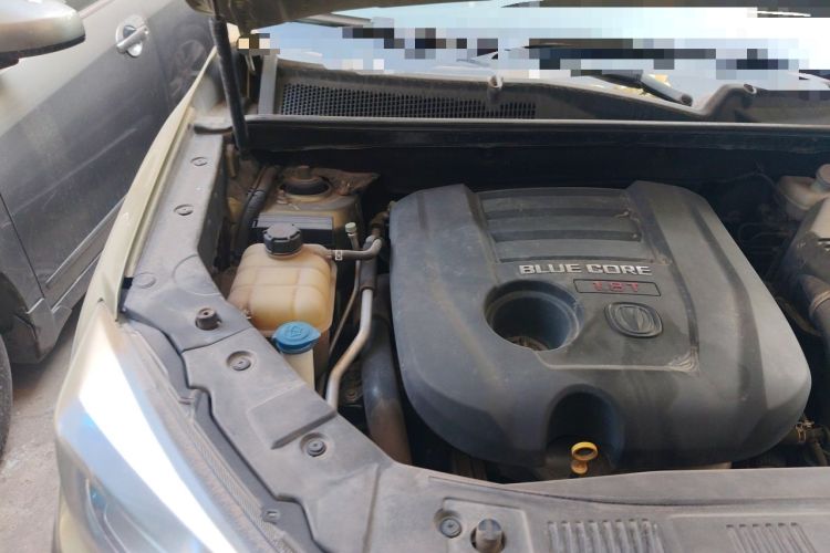Used CHANGAN CS75 2014 1.8T Automatic Elite Model China IV Standard Engine Bay Right