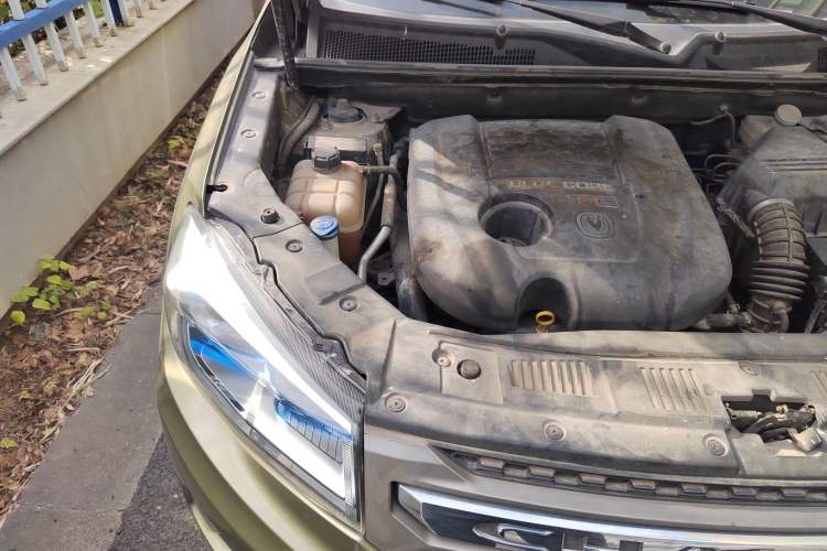 Used CHANGAN CS75 2014 1.8T Automatic Elite Model China IV Standard Engine Bay Right