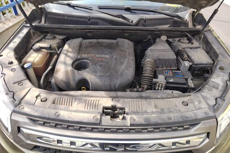 Used CHANGAN CS75 2014 1.8T Automatic Elite Model China IV Standard Engine Bay