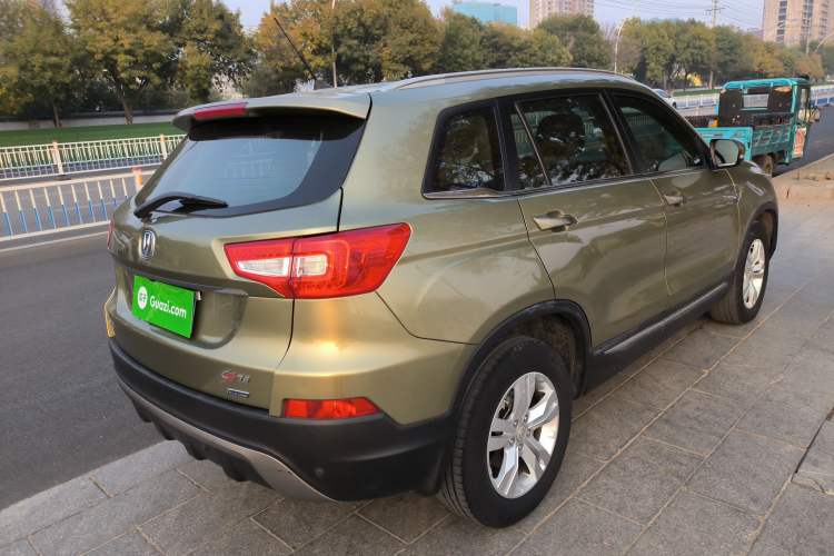 Used CHANGAN CS75 2014 1.8T Automatic Elite Model China IV Standard Exterior 3