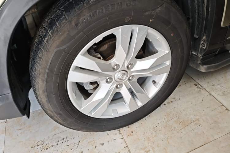 Used CHANGAN CS75 2014 1.8T Automatic Elite Model China IV Standard Exterior 4