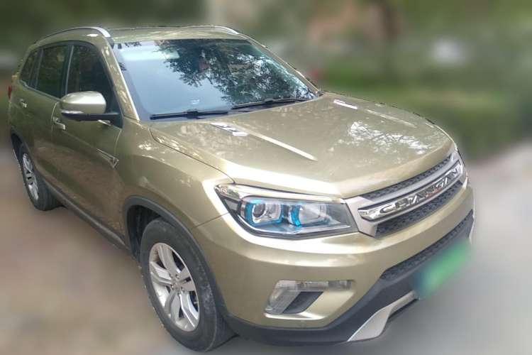 Used CHANGAN CS75 2014 1.8T Automatic Elite Version China V Standard Front Right 45 Deg