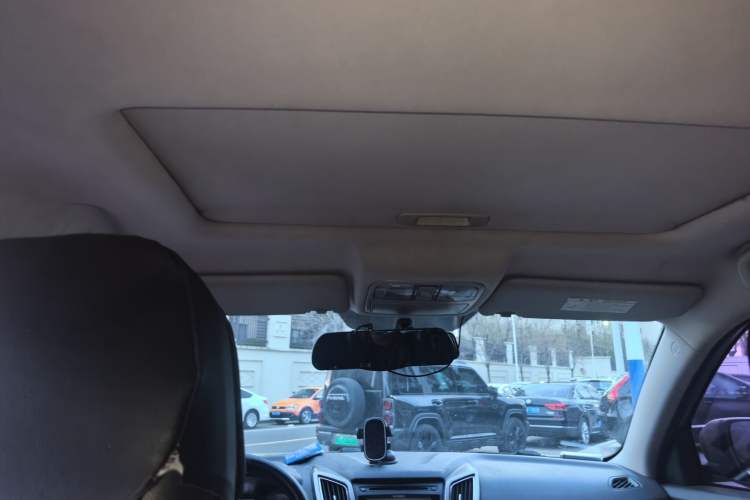 Used CHANGAN CS75 2014 2.0L Manual Luxury Version China V Standard Headliner