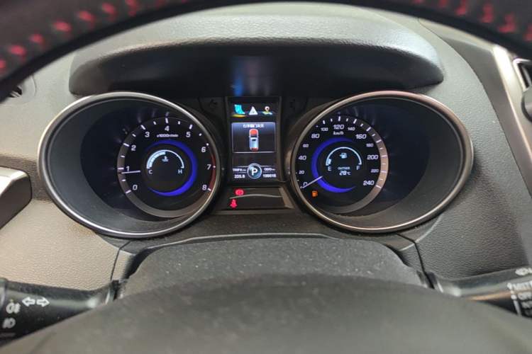 Used CHANGAN CS75 2014 1.8T Automatic Elite Version China V Standard Instrument Cluster