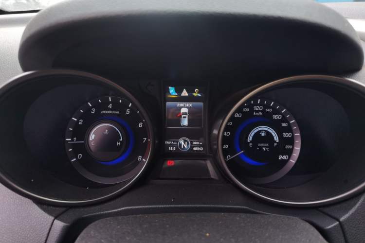 Used CHANGAN CS75 2014 1.8T Automatic Elite Model China IV Standard Instrument Cluster