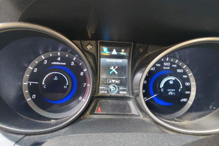 Used CHANGAN CS75 2014 1.8T Automatic Elite Model China IV Standard Instrument Cluster