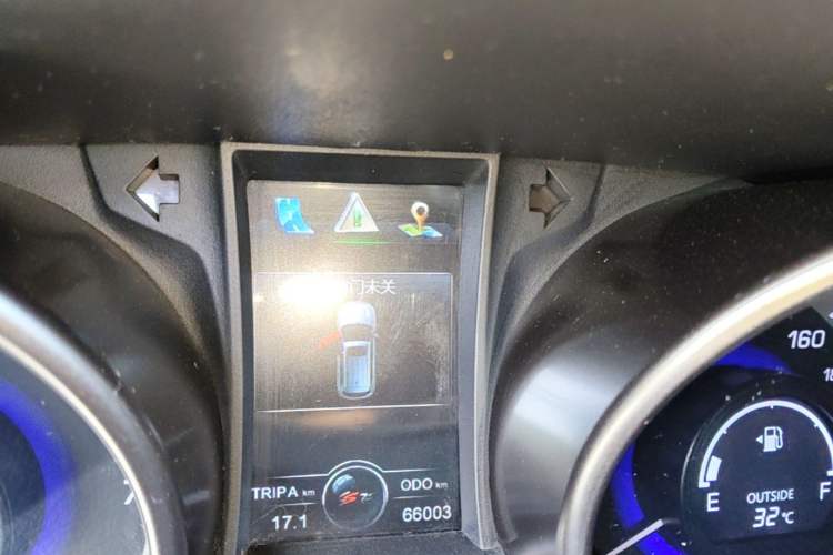 Used CHANGAN CS75 2014 2.0L Manual Luxury Version China IV Standard Instrument Cluster