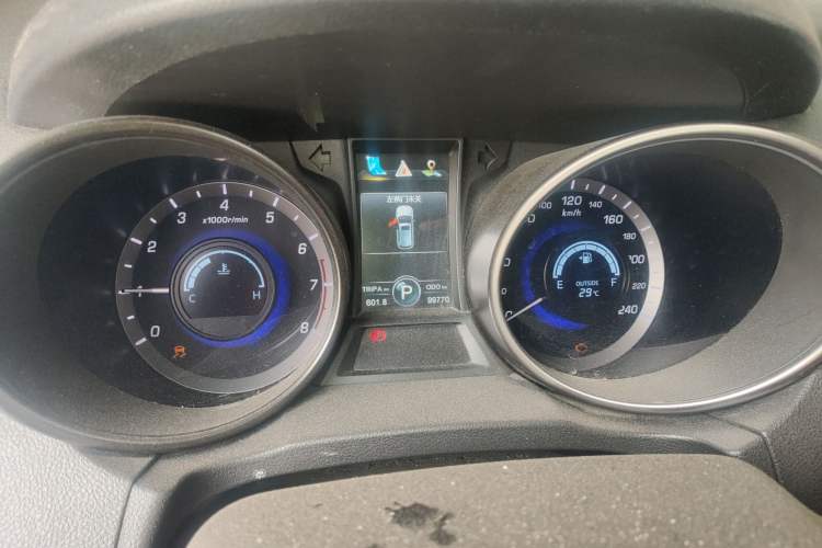 Used CHANGAN CS75 2014 1.8T Automatic Prestige Model China V Standard Instrument Cluster