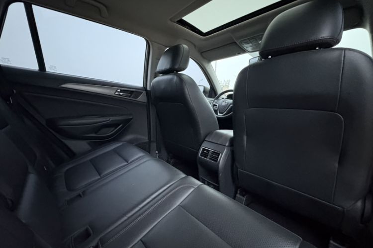 Used CHANGAN CS75 2014 1.8T Automatic Elite Model China IV Standard Interior 1