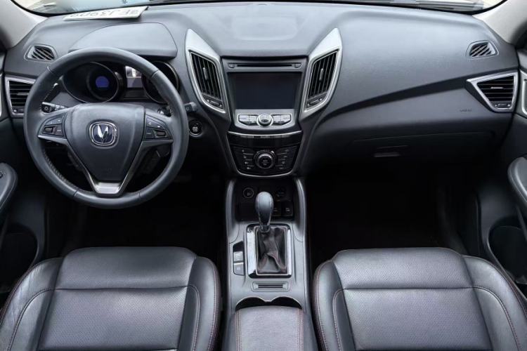 Used CHANGAN CS75 2014 1.8T Automatic Elite Model China IV Standard Interior 3