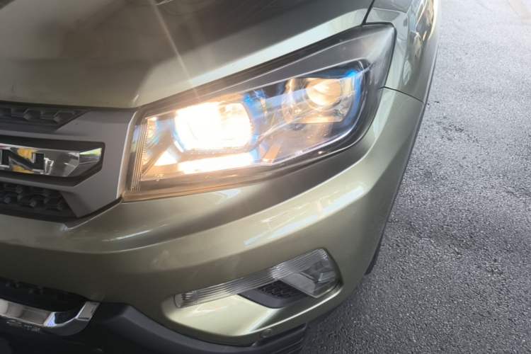 Used CHANGAN CS75 2014 1.8T Automatic Prestige Model China IV Standard Left Front Headlight