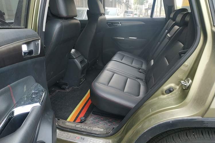 Used CHANGAN CS75 2014 2.0L Manual Luxury Version China IV Standard Left Rear Seat