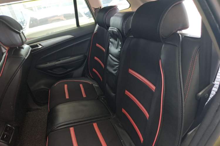 Used CHANGAN CS75 2014 1.8T Automatic Elite Version China V Standard Left Rear Seat
