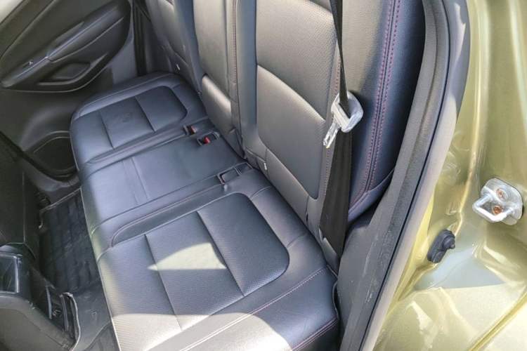 Used CHANGAN CS75 2014 2.0L Manual Luxury Version China IV Standard Left Rear Seat
