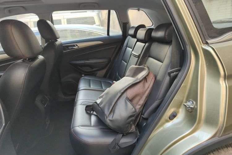 Used CHANGAN CS75 2014 1.8T Automatic Elite Model China IV Standard Left Rear Seat