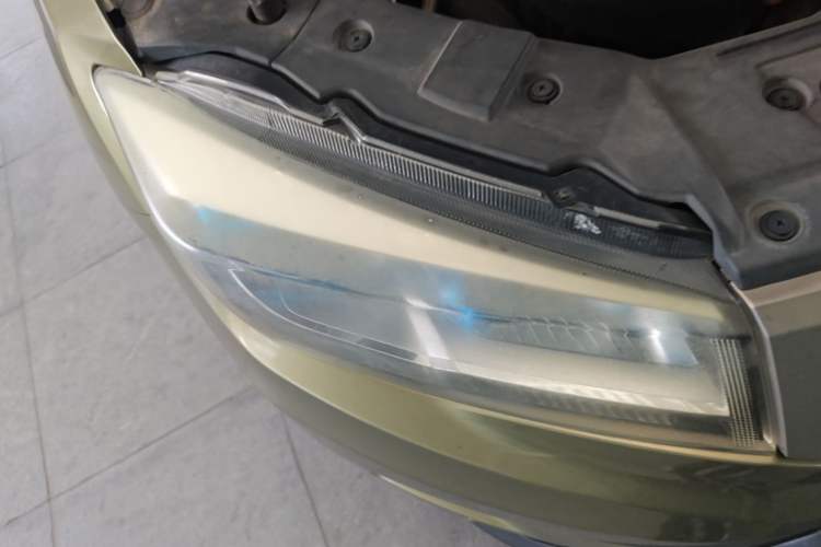 Used CHANGAN CS75 2014 1.8T Automatic Elite Version China V Standard Right Front Headlight