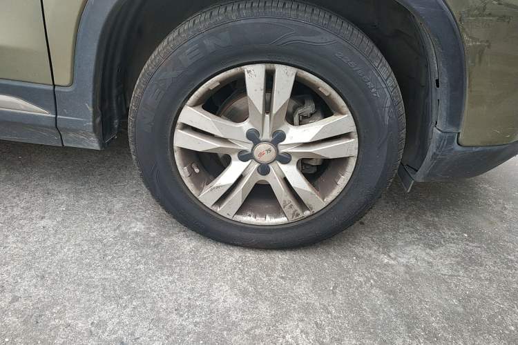 Used CHANGAN CS75 2014 2.0L Manual Luxury Version China IV Standard Right Front Wheel Hub
