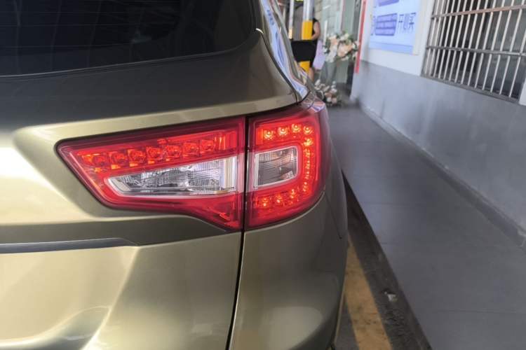 Used CHANGAN CS75 2014 1.8T Automatic Prestige Model China IV Standard Right Rear Taillight