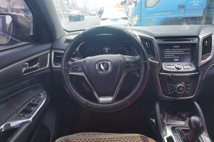 Used CHANGAN CS75 2014 1.8T Automatic Elite Model China IV Standard Steering Wheel