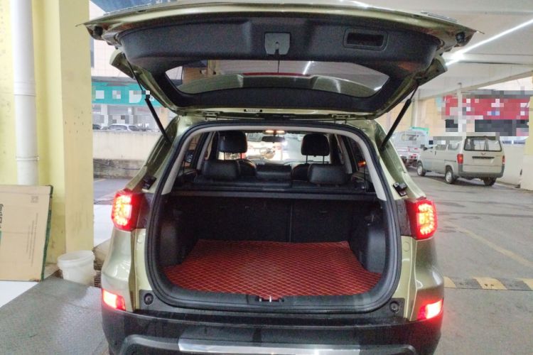Used CHANGAN CS75 2014 1.8T Automatic Elite Model China IV Standard Trunk