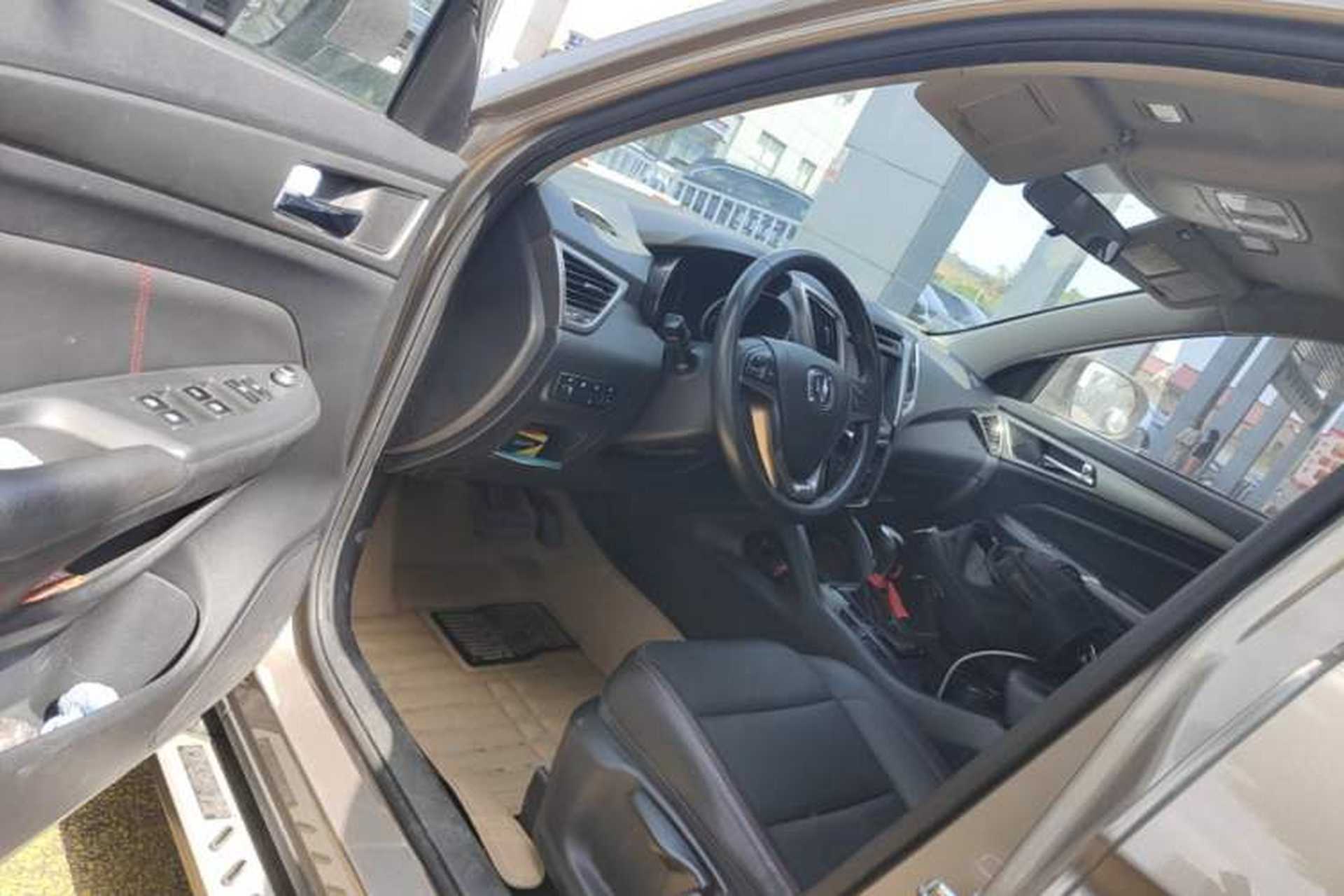Used CHANGAN CS75 2014 1.8T Automatic Elite Model China IV Standard Driver Seat