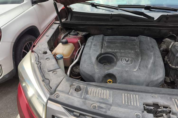 Used CHANGAN CS75 2014 2.0L Manual Luxury Version China V Standard Engine Bay Right