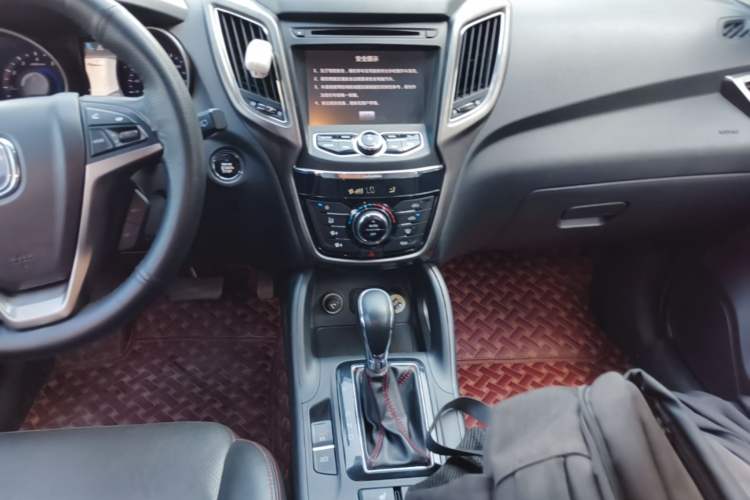 Used CHANGAN CS75 2014 1.8T Automatic Prestige Model China IV Standard Audio And AC Panel