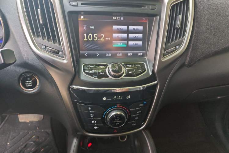 Used CHANGAN CS75 2014 1.8T Automatic Prestige Model China V Standard Audio And AC Panel
