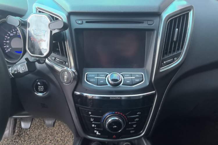 Used CHANGAN CS75 2014 2.0L Manual Leading Model China V Standard Audio And AC Panel