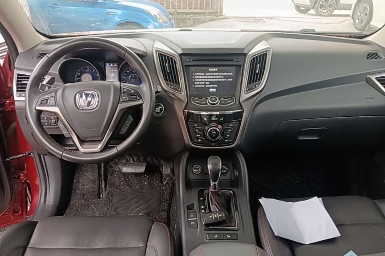 Used CHANGAN CS75 2014 1.8T Automatic Prestige Model China IV Standard Center Console
