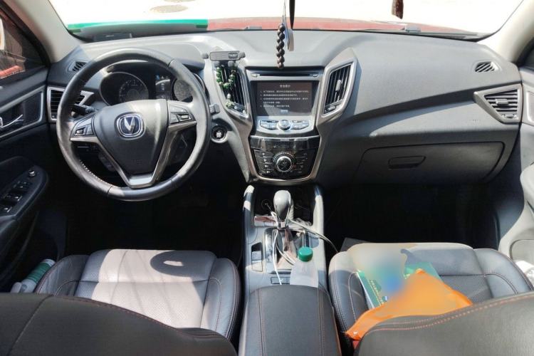 Used CHANGAN CS75 2014 1.8T Automatic Prestige Model China V Standard Center Console