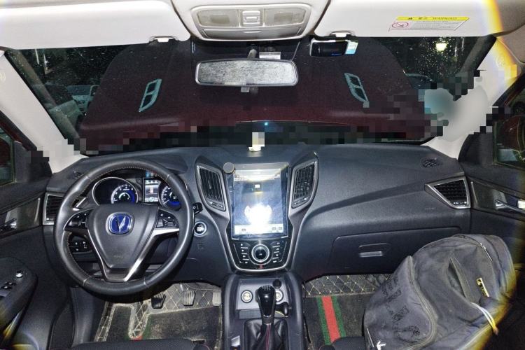 Used CHANGAN CS75 2014 2.0L Manual Leading Version China IV Standard Center Console