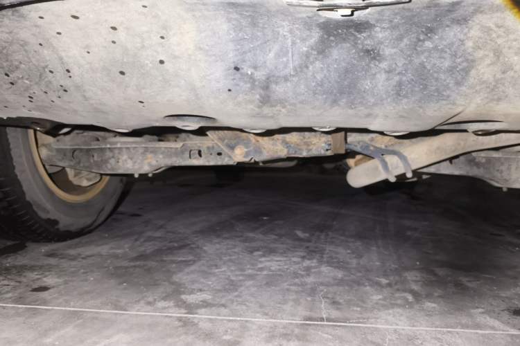Used CHANGAN CS75 2014 2.0L Manual Luxury Version China IV Standard Chassis Rear